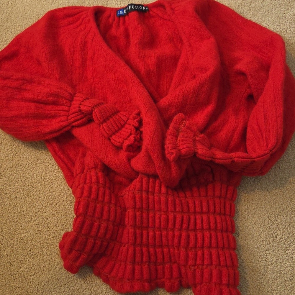 ib diffusion sweater.  Rectangular boxes gathered wrists & waist Slimming. Red M